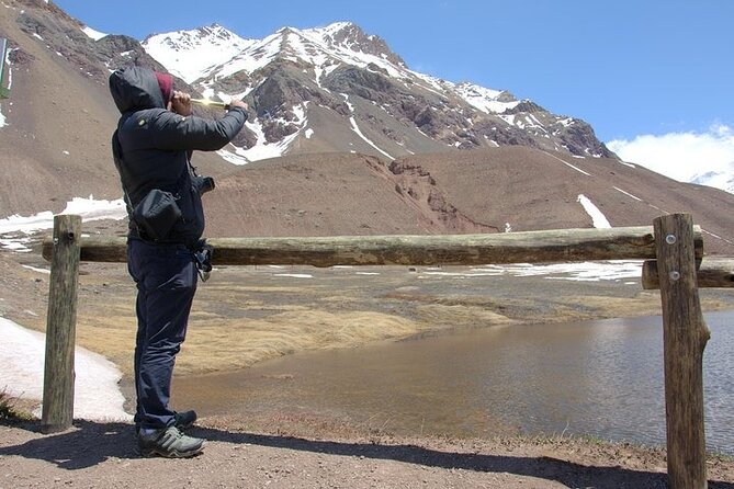 Full-day experience with trekking in Aconcagua park - Puente del Inca on the return route