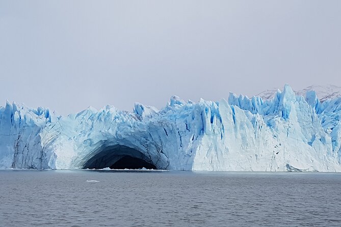 Full Day Guided Tour Perito Moreno National Park and Glacier - Key points before you book