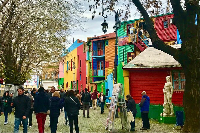 Full Day Private Walking Tour of Buenos Aires Neighborhoods - Recoleta Cemetery: the tour’s strongest opening