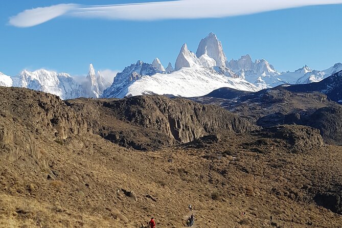 Full Day Tour in El Chalten with lunch - Leaving El Calafate beside Lago Argentino