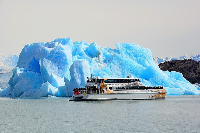 Full day tour: Sail among the Glaciers of Patagonia - Perito Moreno from the boat and from shore