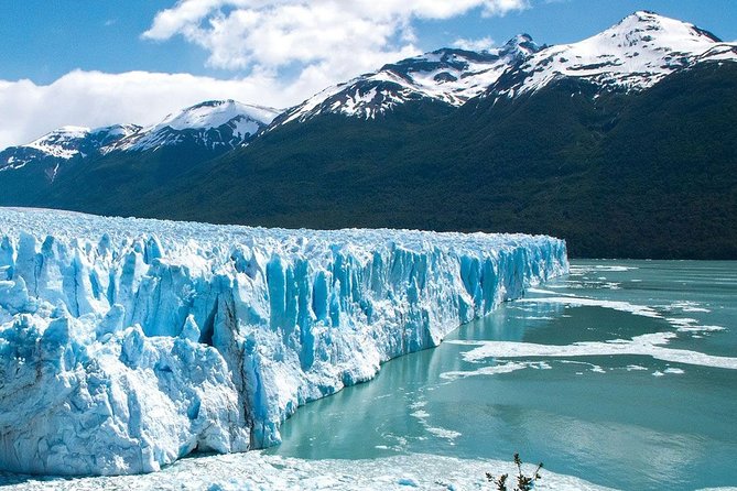 Full-Day Tour to Perito Moreno Glacier with optional Navigation - Key points at a glance