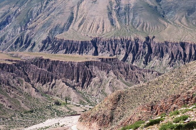 Full-Day Tour to Salinas Grandes and Purmamarca From Salta - Guide quality and the English-language question