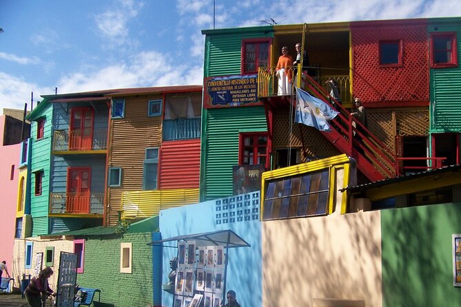 Fullday City Tour with Recoleta cemetery & Tigre Delta - Plaza de Mayo and the political center