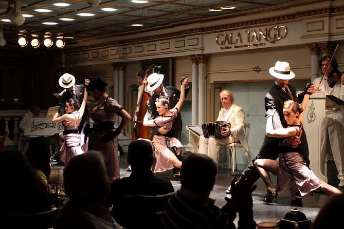 Gala Tango Show in Buenos Aires - The strongest part: music and dancing