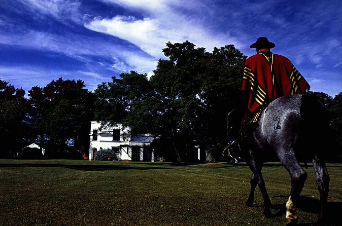 Gaucho Tour in San Antonio de Areco and Authentic Estancia - Horses, carriages, music, and gaucho demonstrations