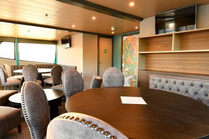 Glaciares Gourmet Premium Lounge boat Tour + El Calafate pick up - The essential details at a glance