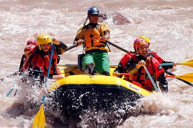 Gutierrez Rafting with transfer from Mendoza City - The long wait that can shape your day