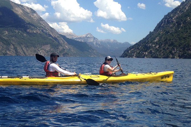 Half a day of kayaking on the Nahuel Huapi lake in private service - The drive through Circuito Chico