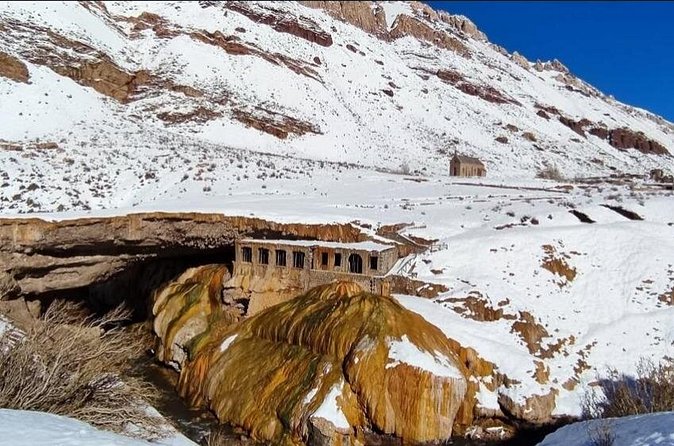 "High Mountain Private Tour - Snow, Aconcagua and Transfer Included" - What $260 per person really buys