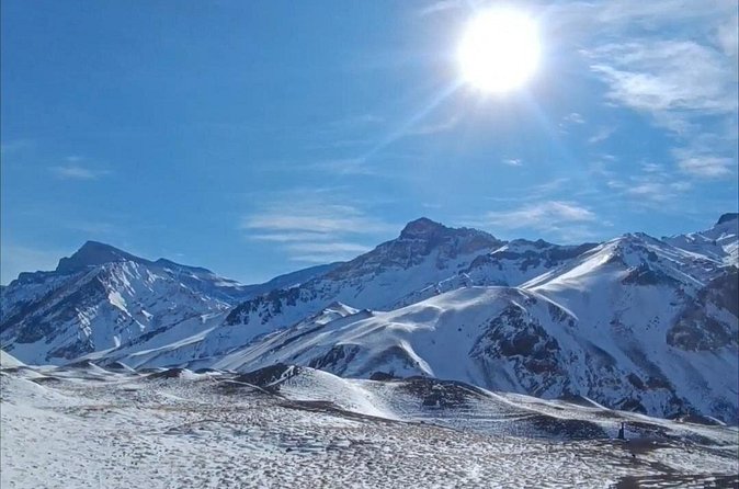 "High Mountain Private Tour - Snow, Aconcagua and Transfer Included" - Clothing, footwear, and what to carry