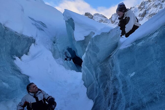 Ice Trekking Vinciguerra Glacier and Laguna de los Témpanos Premium - Ice caves, changing conditions, and the biggest booking concern