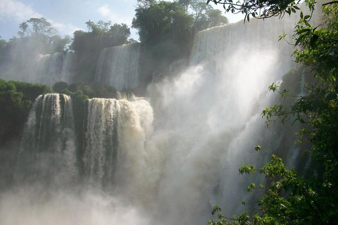 Iguazú Argentine Falls with Jungle Walk and Boat - Key points at a glance