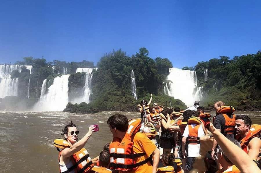Iguazu Falls Argentinas Tour and Great Adventure Boat Tour - Why this Iguazu day works so well