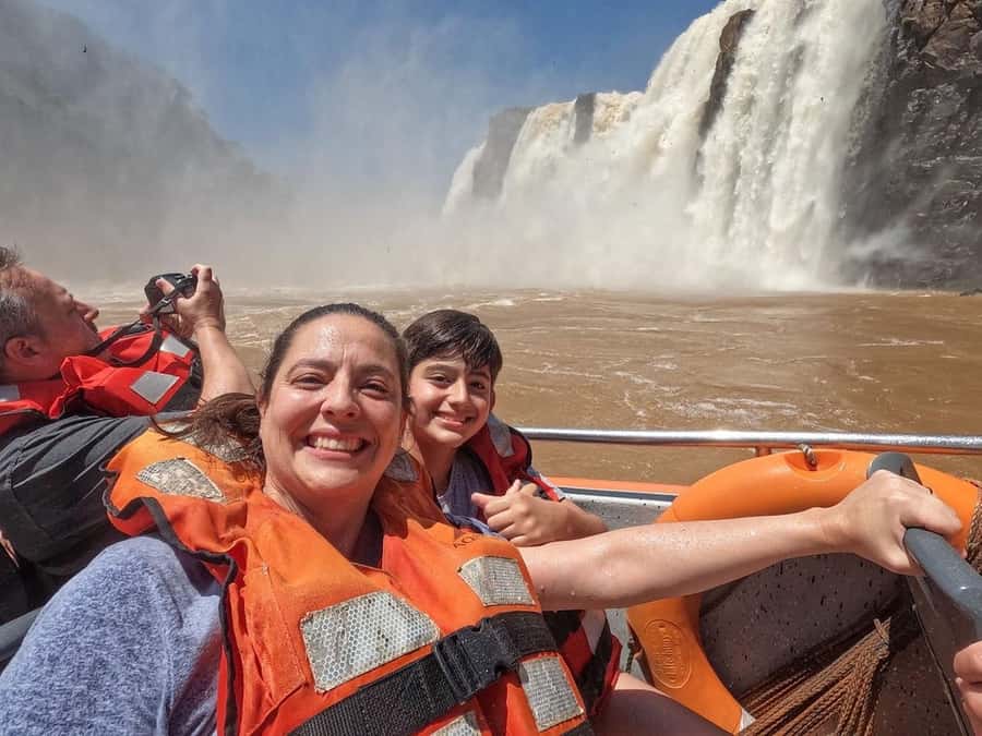 Iguazu Falls Argentinas Tour and Great Adventure Boat Tour - Practical packing advice for a wet day