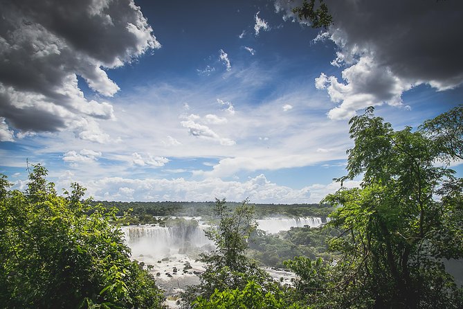 Iguazu Falls Saver Package! Both sides excursions & transfers - What to pack for two wet park days