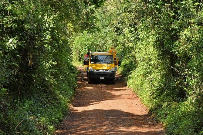 Iguazu Falls Tour, Boat Ride, Train and Safari Truck - Crowds, language, and timing