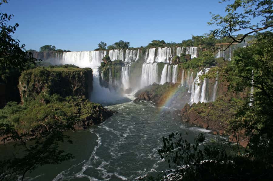 Iguazu in 2 Days: Argentina & Brazil Sides of Iguazu Falls - The Argentine side: three routes through the falls