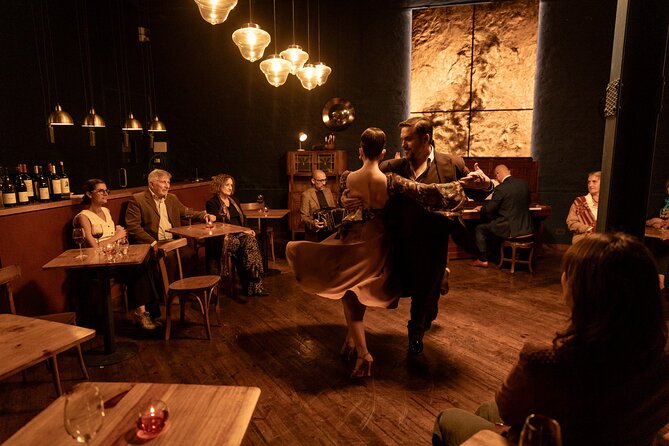 Intimate Underground Tango Show by Secreto Tango Society - Why the dancers receive so much praise