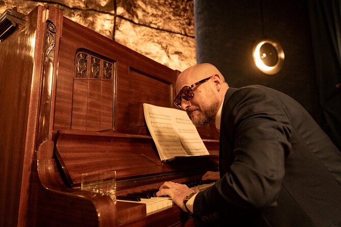 Intimate Underground Tango Show by Secreto Tango Society - Live music gives the hour its shape