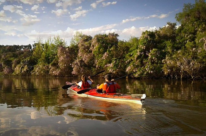 Kayaking Adventure in the Paraná River Delta - Getting comfortable in the tandem kayaks