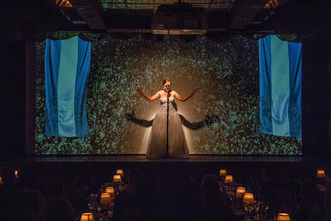 La Ventana Tango Show in Buenos Aires - The 9:30 show mixes tango with gaucho culture