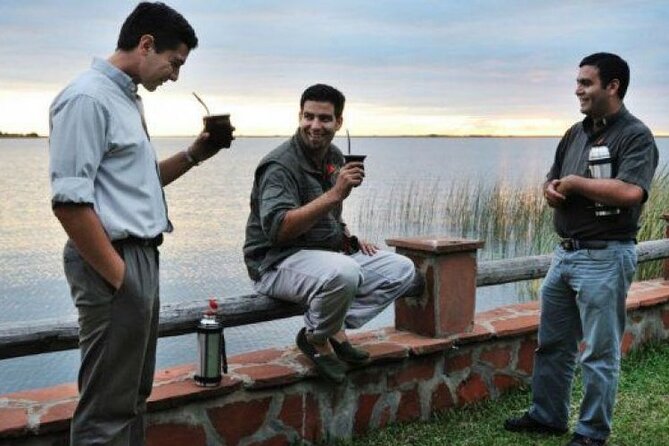 MATE tasting ceremony - (Argentina traditional tea) - From Centro Cívico to a lakeside park