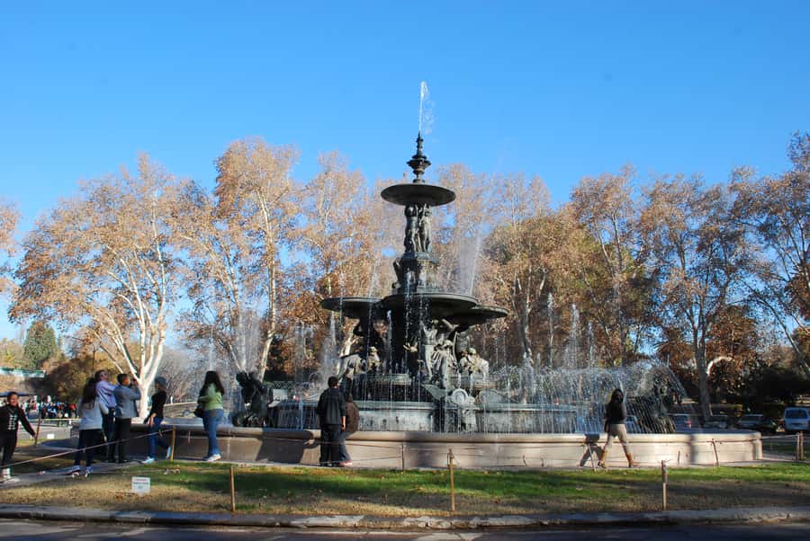 Mendoza: City tour with visit to General San Martin Park - Starting with Mendoza’s old city and Alameda