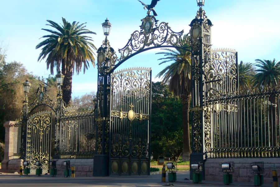 Mendoza: City tour with visit to General San Martin Park - What $27 buys you in practical terms