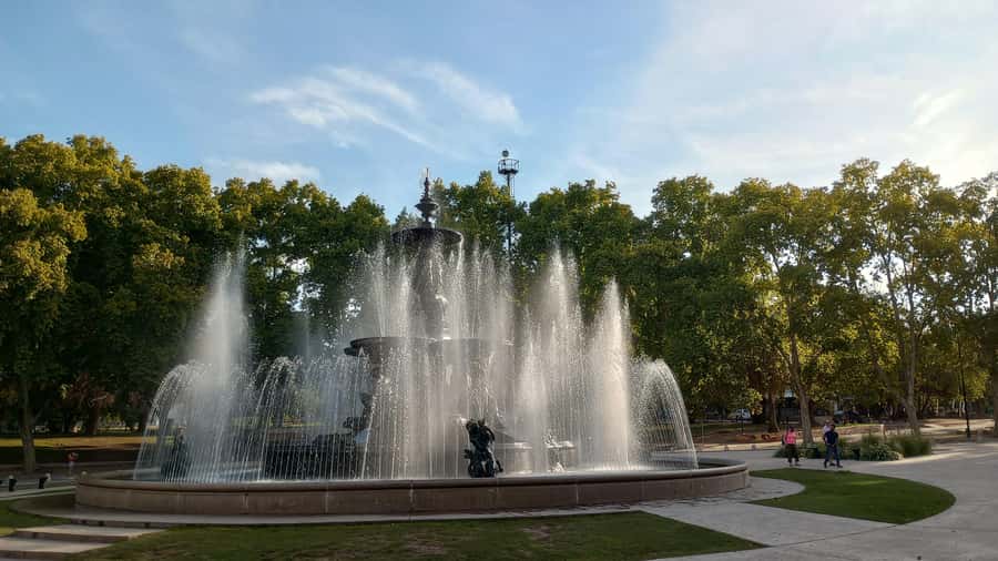 Mendoza: Half-Day Sightseeing Tour - Spanish guiding and the people who make the difference