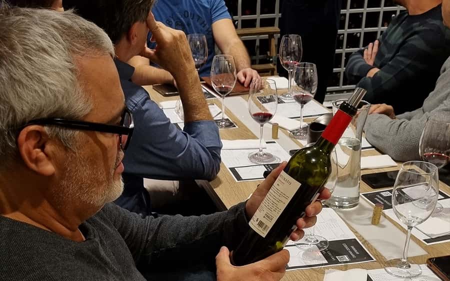 Mendoza: Premium Wine Tasting - Arriving at Código Vinario Wine Shop
