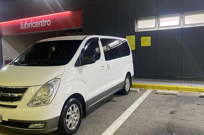 Minivan Transfer Ezeiza Aeroparque - Why flight tracking and 60 minutes matter