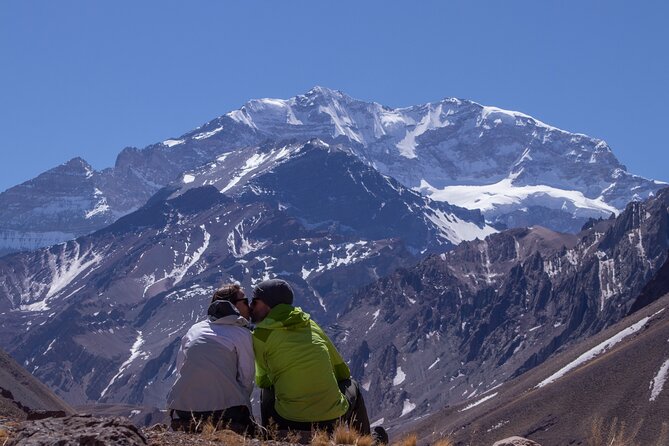 Mirador Aconcagua – A Full-Day Adventure - Puente del Inca and its unusual colors