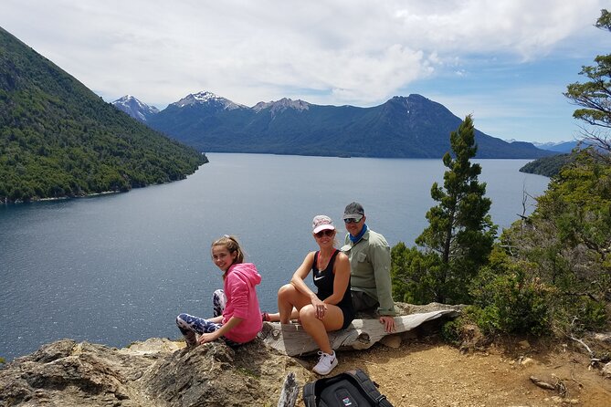 Multisport: Moreno Lake Kayaking and Mirador del Tristeza Hiking - Key points at a glance