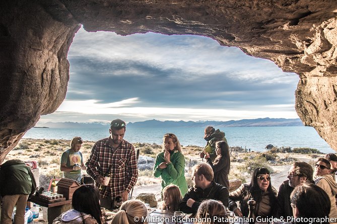 Nativo Experience - Lakes & Caverns - Punta Walichu and the faint cave paintings