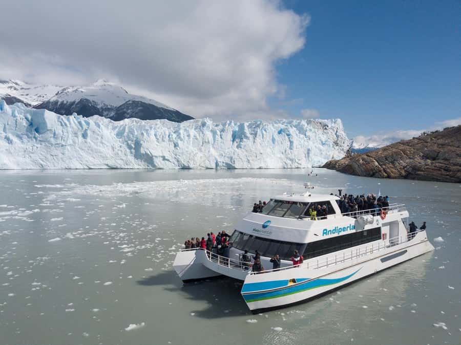 Nautical Safari: Navigate and feel the energy of the Perito Moreno Glacier. - Leaving the shore on Brazo Rico