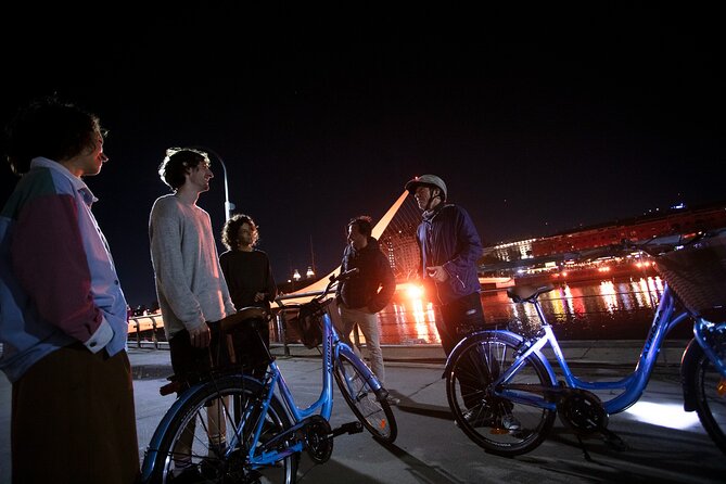 Night Bike Ride for small groups - Plaza de Mayo, the city’s political heart