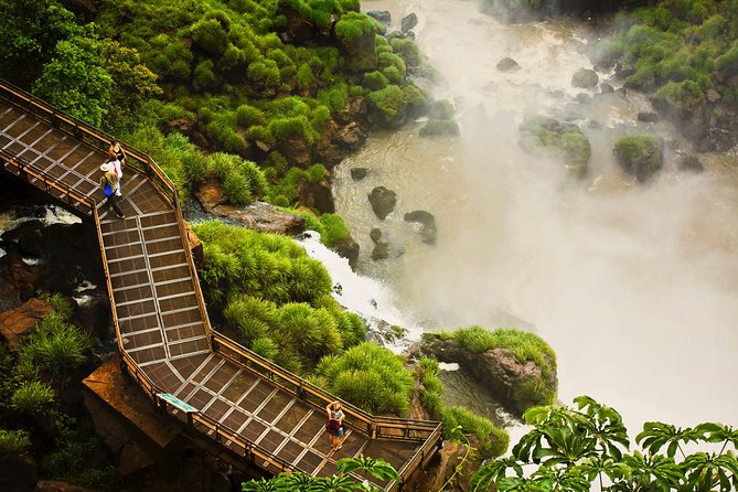 Overnight Iguazú Falls from Puerto Iguazú - Entering Iguazú National Park