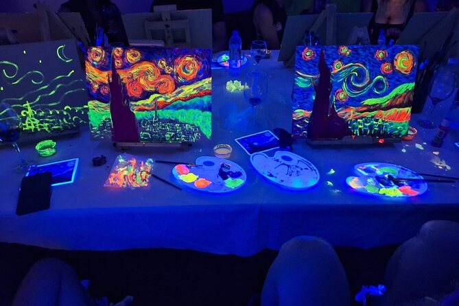 Painting My Own Starry Night at Buenos Aires FLUO - Obelisco Area - Why this workshop works in central Buenos Aires