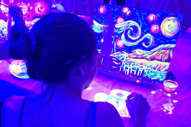 Painting My Own Starry Night at Buenos Aires FLUO - Obelisco Area - Building your own Starry Night