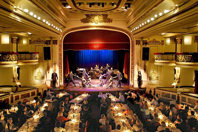 Palacio Tango: Tango Show at the Piazzolla Theater - Dinner: convenient Argentine flavors, uneven results