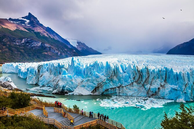 Patagonia 3 days: private tour Perito Moreno Glacier and El Chaltén - Arriving in El Calafate with a named pickup