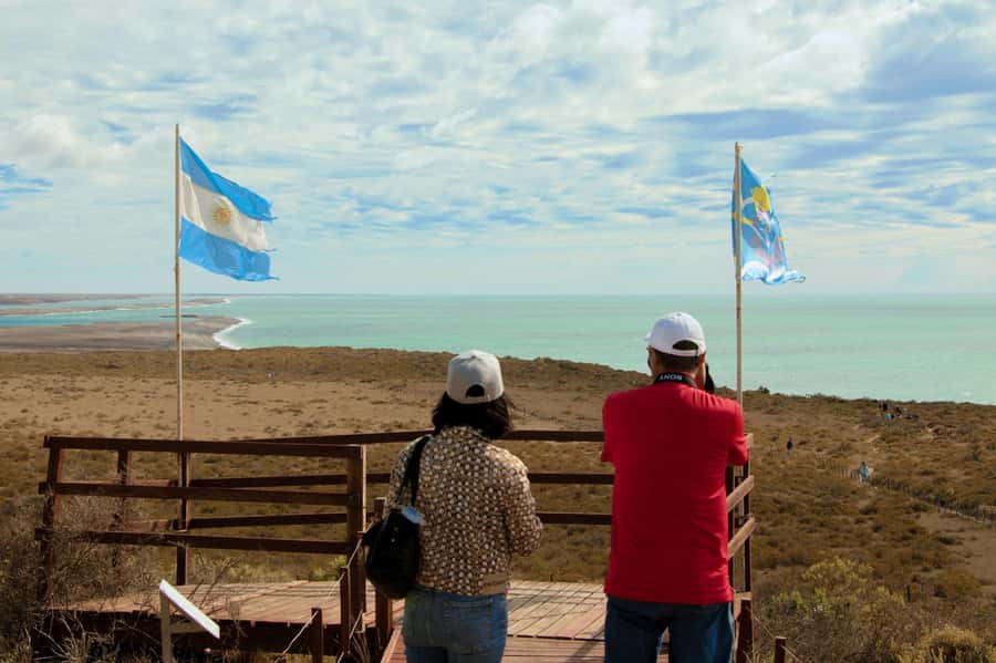 Peninsula Valdes Shore Tour for Cruise Passengers + City - Carlos Ameghino Isthmus and the first hour