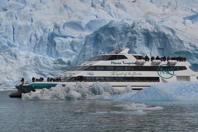 Perito Moreno boat tour from El Calafate: Glaciares Gourmet - Settling aboard the four-deck catamaran