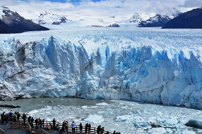 Perito Moreno Glacier Private Tour with Boat Ride - Getting close to the ice by shared boat