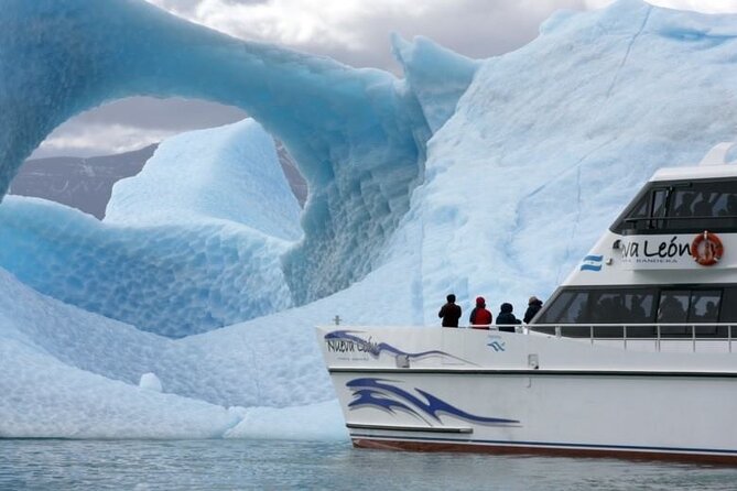 Perito Moreno Glacier Private Tour with Boat Ride - What the private guide adds