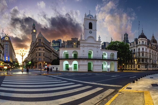 Photography Tour In Buenos Aires (Private - For Photographers) - Taking the public bus to San Telmo