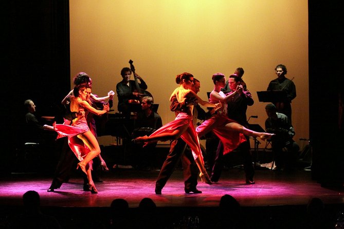 Piazzolla Tango Show and Dinner in Buenos Aires - Arriving at 7:30 p.m. and finding your seat