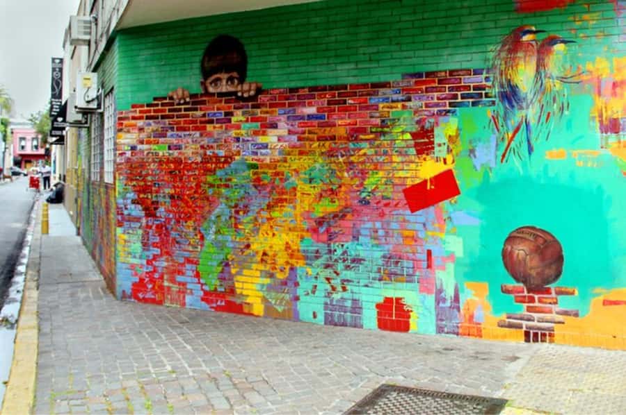 Premium Argentinian Wine and Malbec Tasting & Urban Art Tour - Timing, walking, and meeting-point details