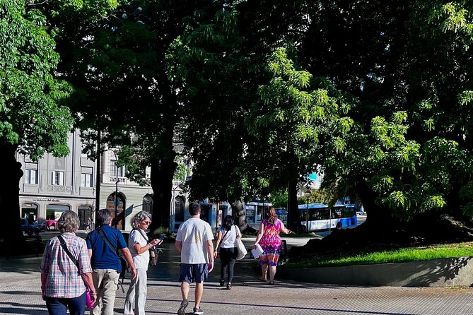 Private 3 Hour Customizable City Tour of Buenos Aires by Car - Plaza de Mayo: the city’s political stage
